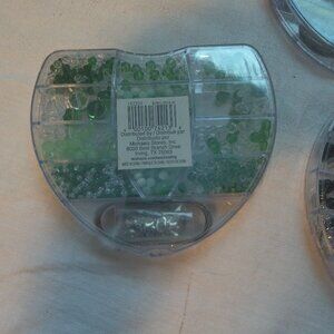 Bead Landing Bead Box 5.1 x 4.6 x 0.6 in Makes approx 3 bracelets Lot of 3